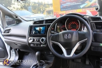 HONDA Jazz ชุดเสียงไบเเอมป์ เสียงกลางเเหลมโปร่งกระจ่าง เบสหนักเเน่น ออกเเบบเสา A ติดตั้งทวิตเตอร์