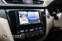 NISSAN X-Trail ติดตั้ง จอขนาด 7 นิ้ว แบบ WVGA สัมผัสหน้าจอสั่งงาน ต่อกล่องจูนเนอร์ Digital TV ของ Pioneer
