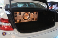 Mercedes-Benz E300 Bluetec Hybrid อัพเกรดระบบเสียง ใช้เครื่องเล่นเดิม เชื่อมสัญญาณผ่าน Processor