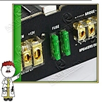 ดูขนาดฟิวส์ในเพาเวอร์แอมป์ เพื่อนิยามถึงกำลังวัตต์ที่ทำได้จริง